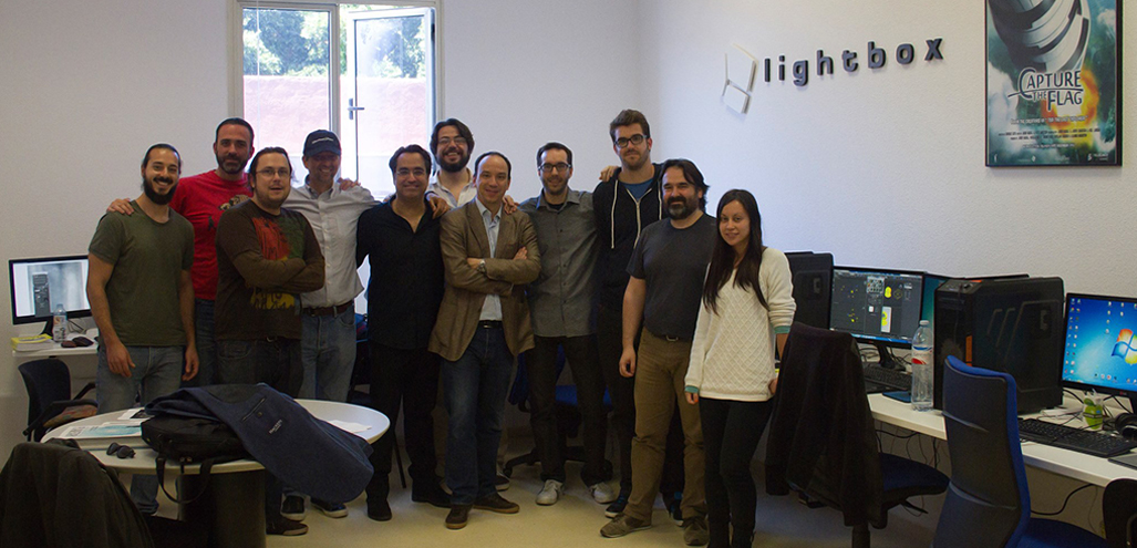 “Carlos Rossi Morales con el equipo de Lightbox Animation Studios – Canarias” 
